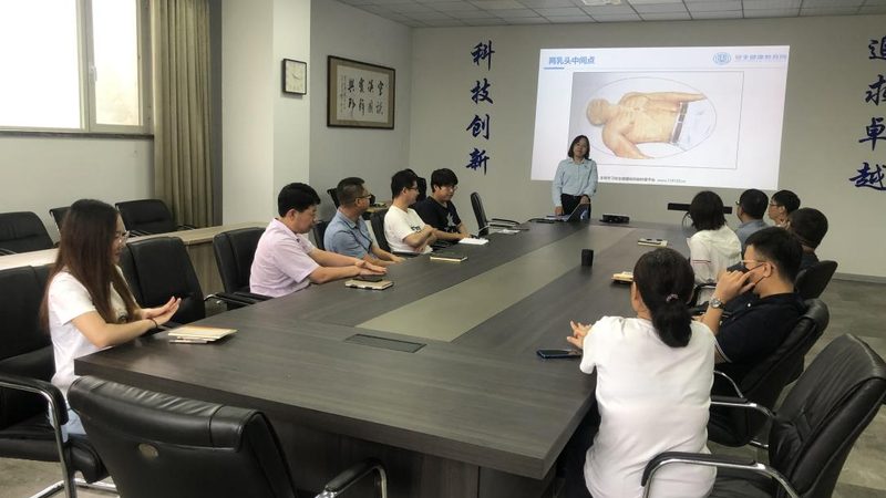 心理咨询师培训机构选择：如何规避误区，找到合适的学习路径**
